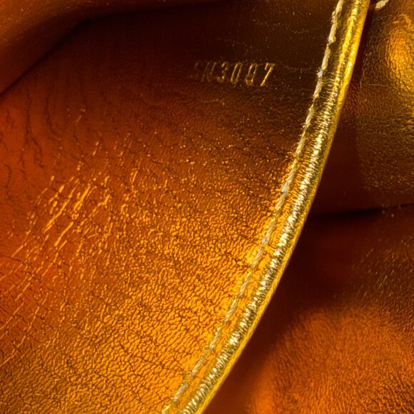 Louis Vuitton Monogram Miroir Gold Cosmetic Pouch With Dust Bag - Picture 8 of 10